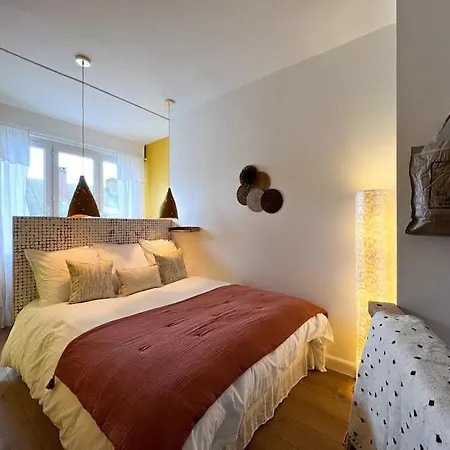 House View Rotonde, *